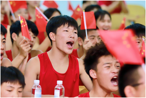 Ming意外战胜美国队，比赛规则变更引爆全场！观众掌声雷动(战歌自走棋官网)