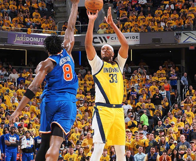 九游游戏中心 西亚卡姆回归赛场，大胜首场状态亮眼，G2观众沸腾！