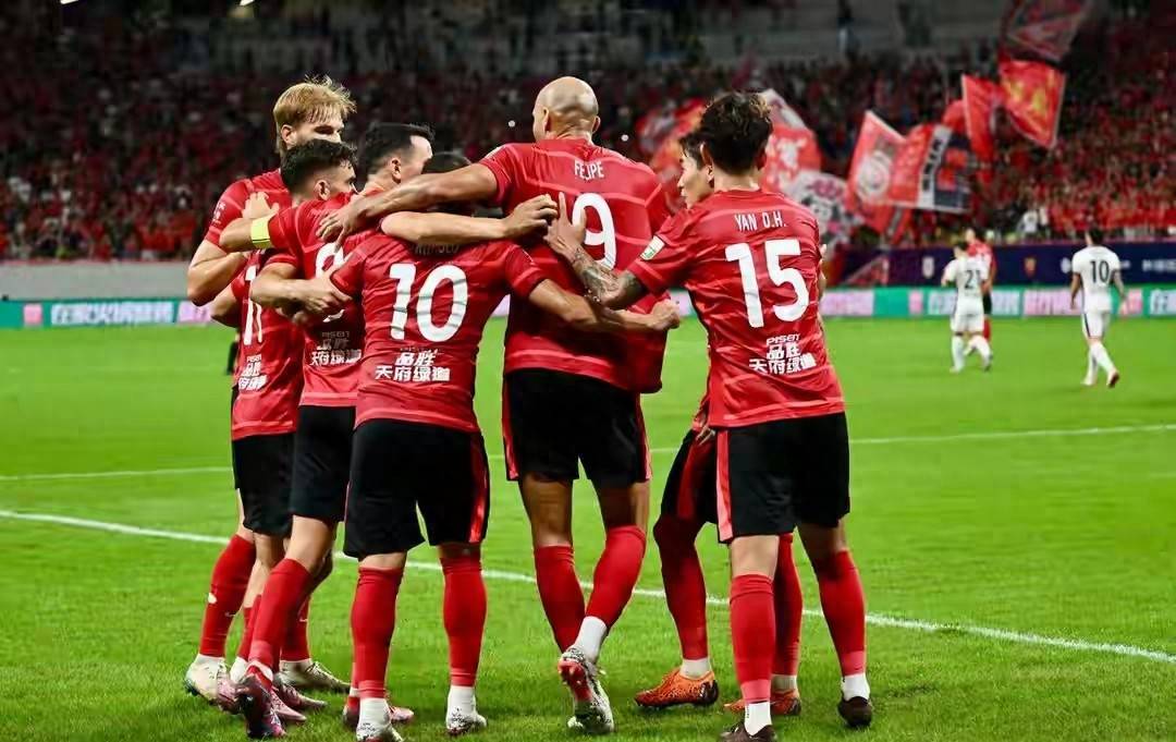 包含集结日NBA总决赛焦点战，成都蓉城刷新队史纪录，目标明确，资深球员宣示担当的词条