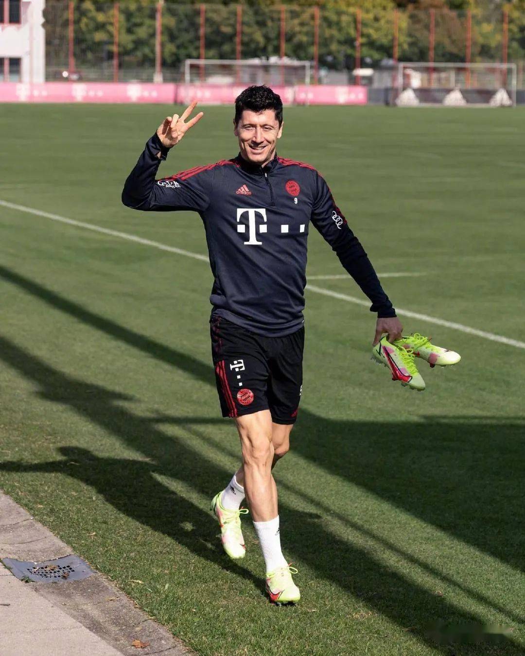 里程碑夜！勒沃库森战术微调，NBA常规赛赛前刷纪录，信心回归，赛程密集仍需轮换的简单介绍